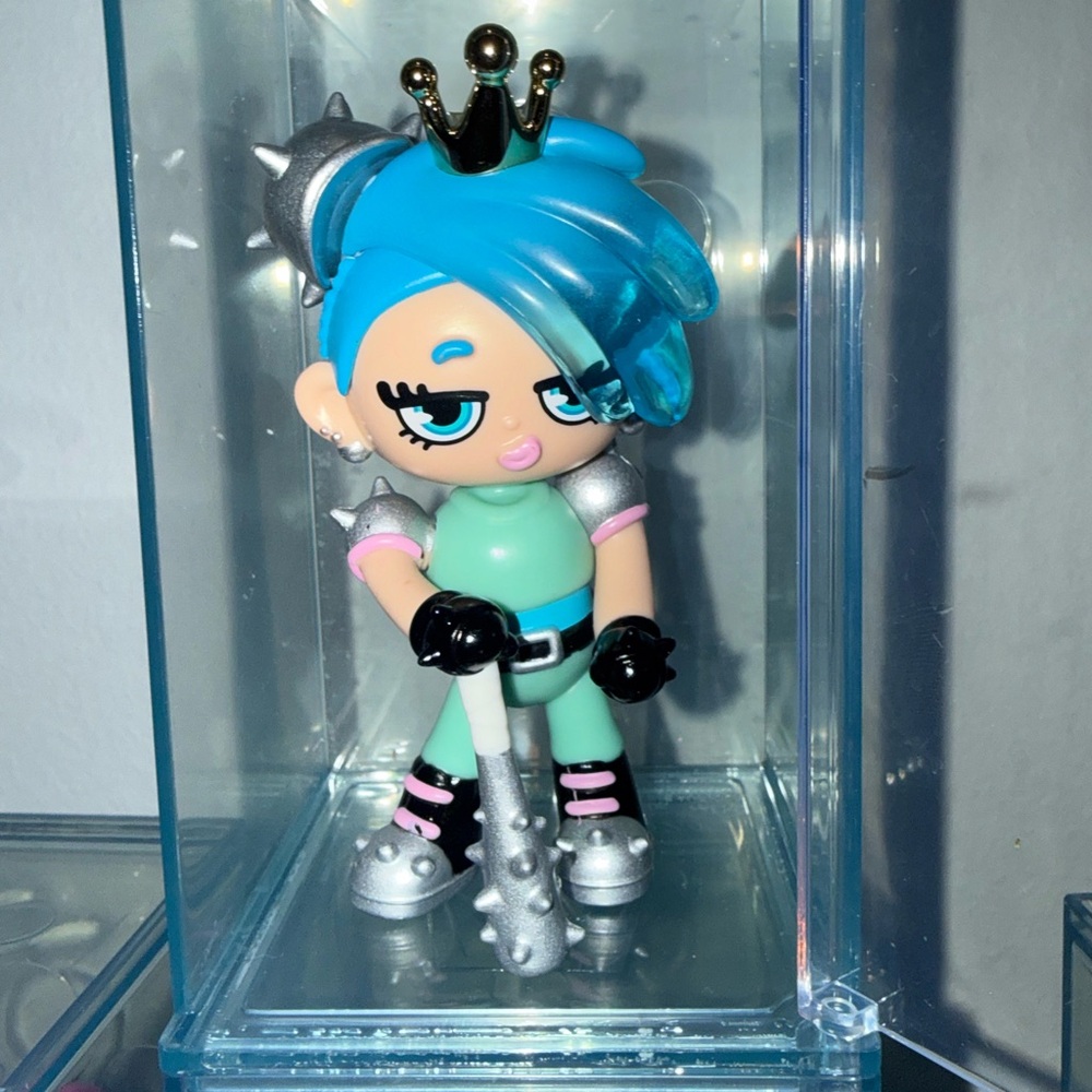 (7) XOX Kweenie Fearless Collection Dolls Bundle - Picture 7 of 11